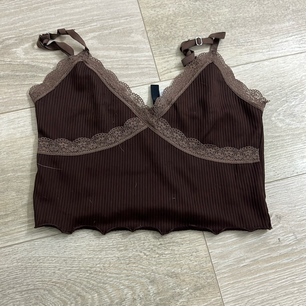 BROWN TANK CROP TOP S(4) MESH SURROUNDING, AJUSTABLE SLEEVES